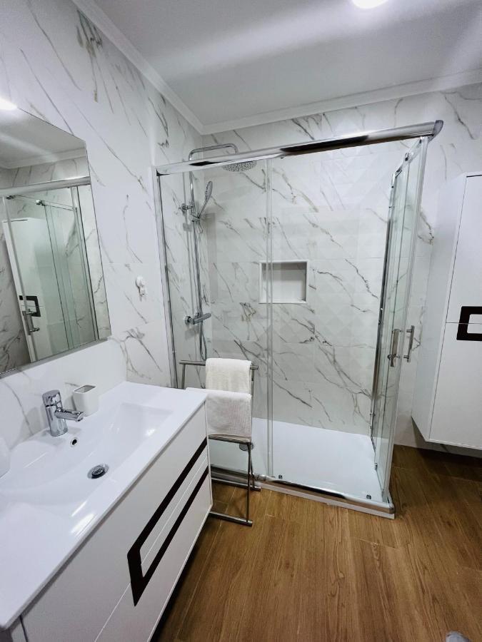 Beautiful Apartment - Family And Group Of Friends Povoa de Santa Iria Buitenkant foto